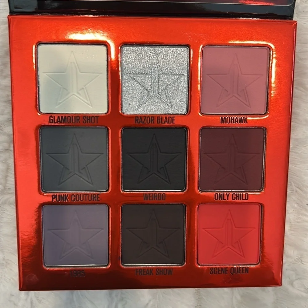 Jeffree Star cosmetics, weirdo, artistry, eyeshadow, palette new inbox 9 colors